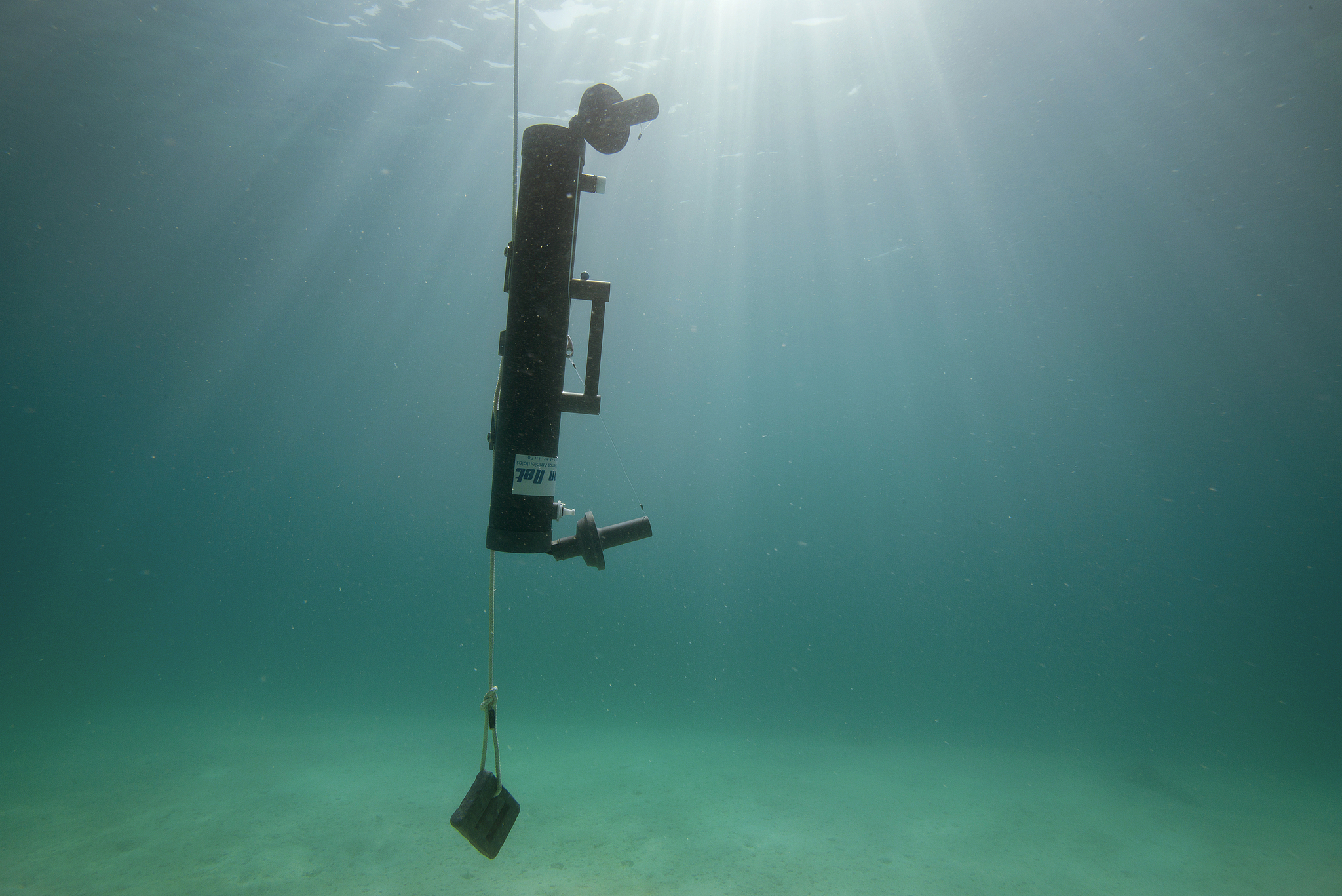 Seawater sampling. /VCG